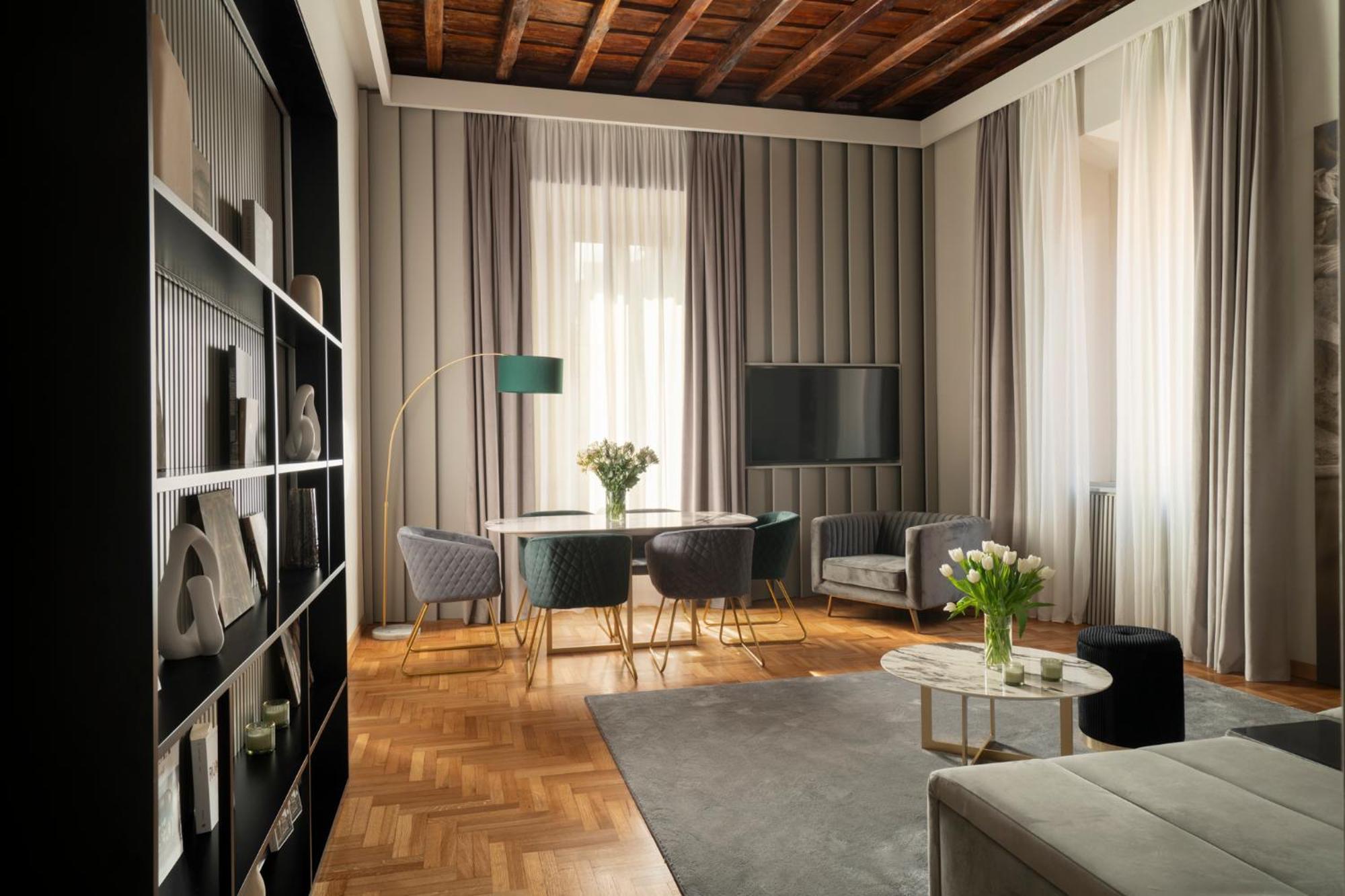 Pantheon View Suite Apartment Separate Building
